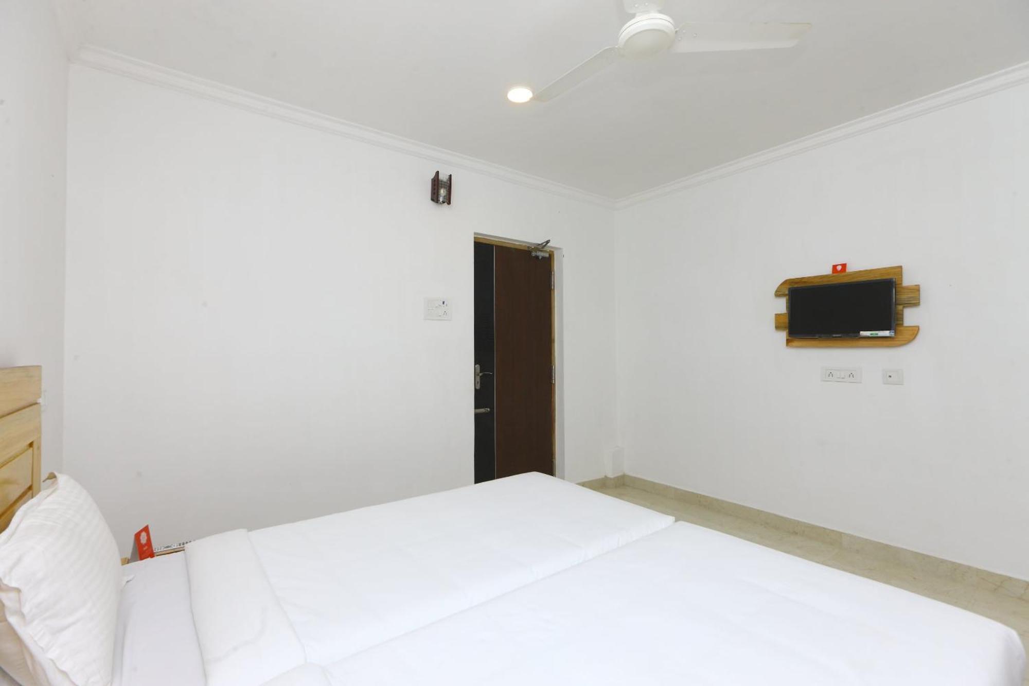 Hotel O Sri Bkm Guest House Ченнаи Экстерьер фото